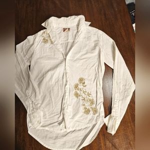 Lightweight Beach/ Warm Weather Shirt